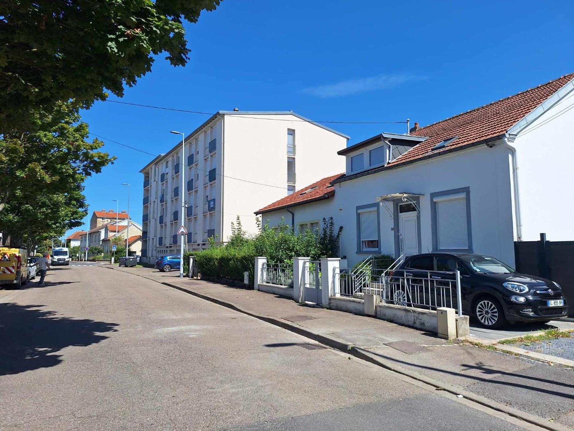 Jurassique Apartment *